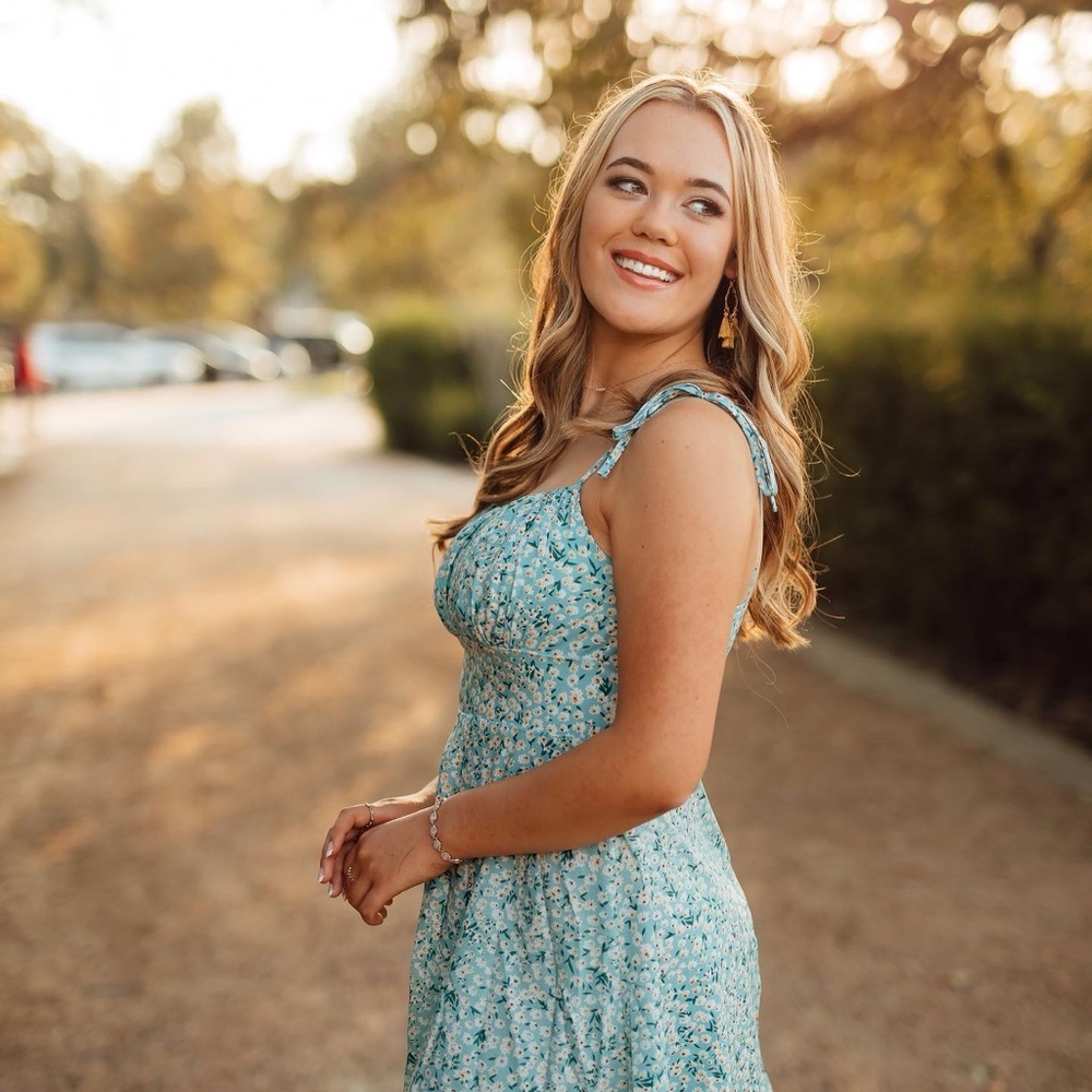 Meet your Posher, Gabrielle